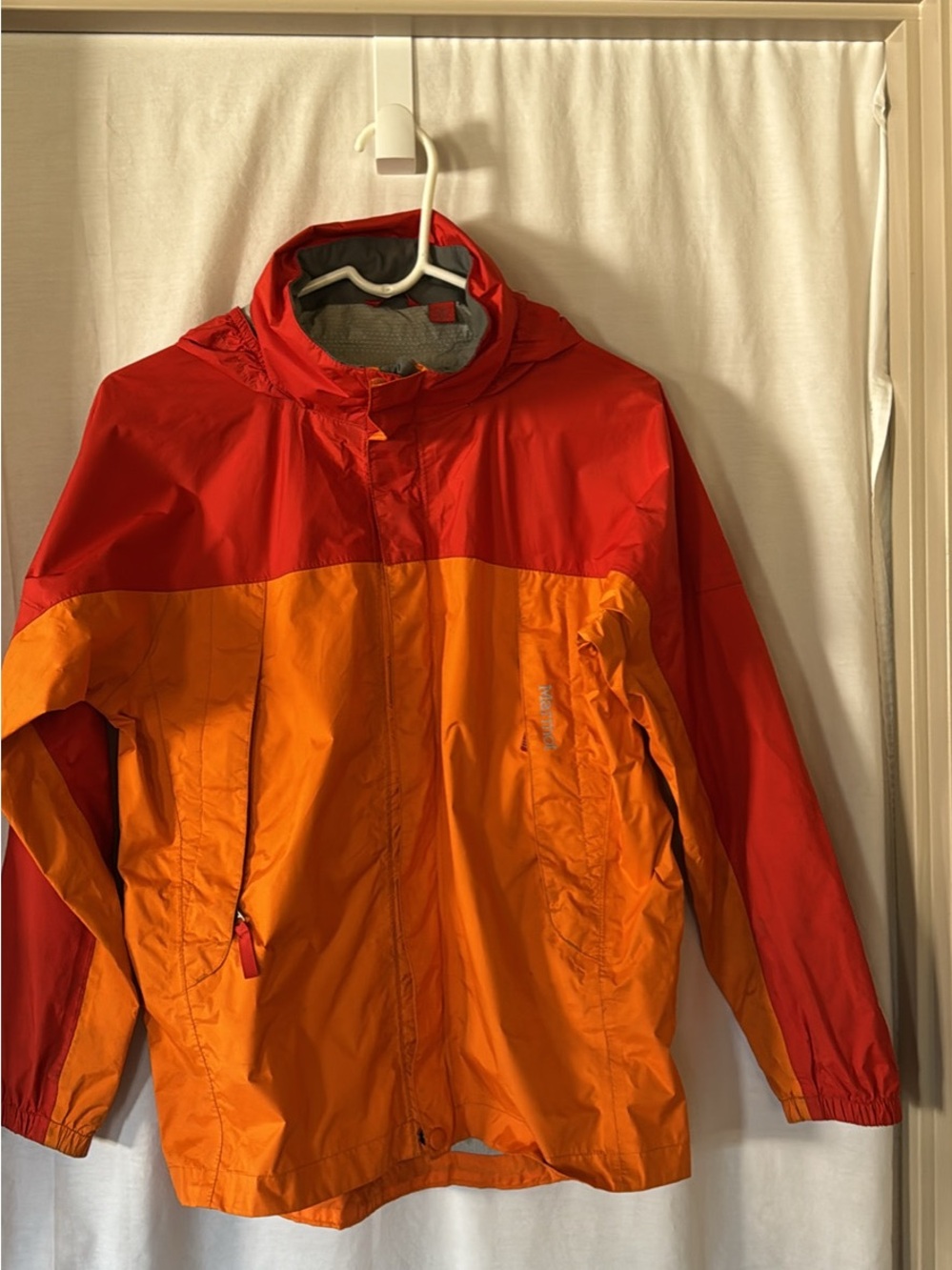 Marmot rain jacket PRECIP women's S/M youth XL 40" chest MSRP $84.99 +
